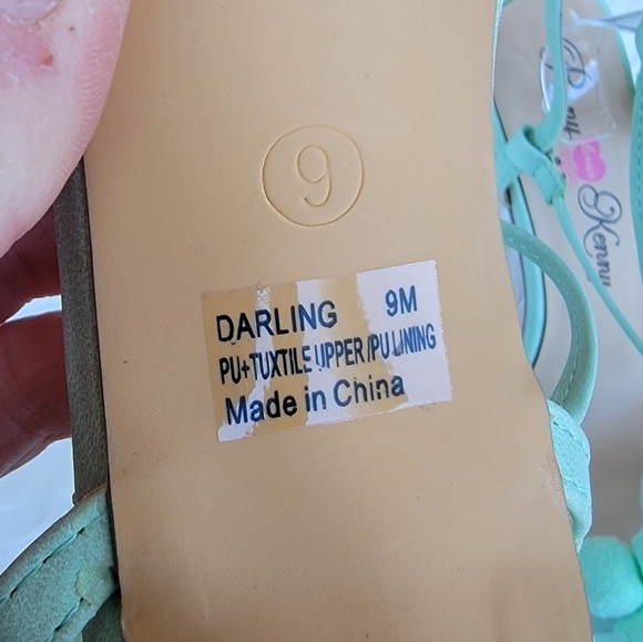 Penny Loves Kenny Pom Pom Heels 9 - Picture 6 of 7